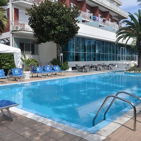 סן בנדטו דל טרנטו Hotel Haus Charlotte מראה חיצוני תמונה