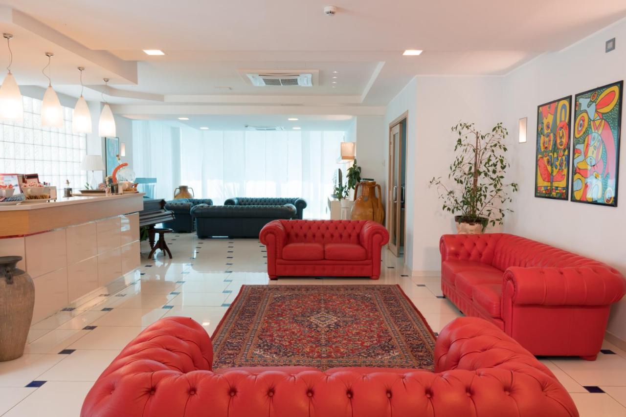 סן בנדטו דל טרנטו Hotel Haus Charlotte מראה חיצוני תמונה