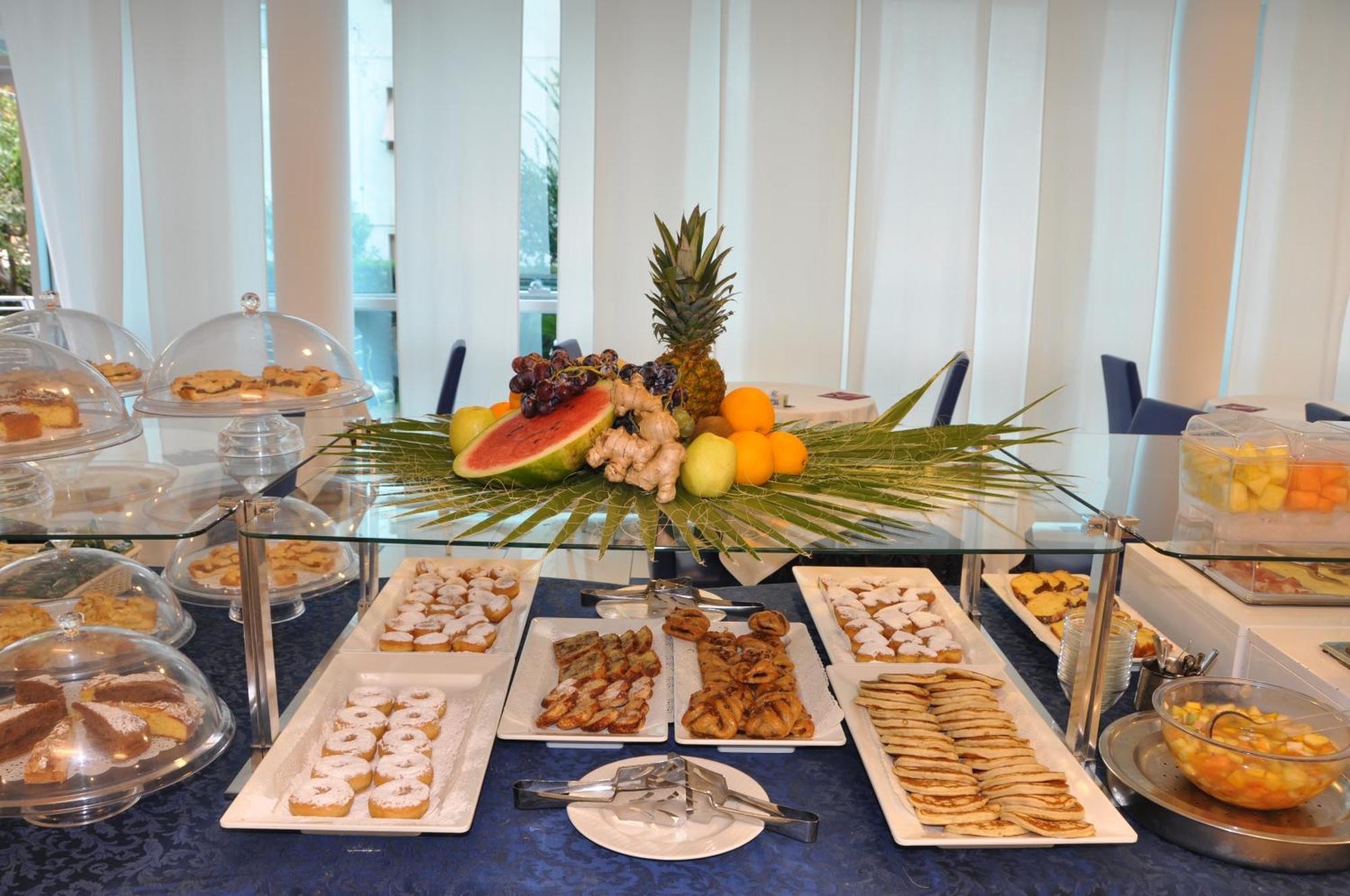 סן בנדטו דל טרנטו Hotel Haus Charlotte מראה חיצוני תמונה