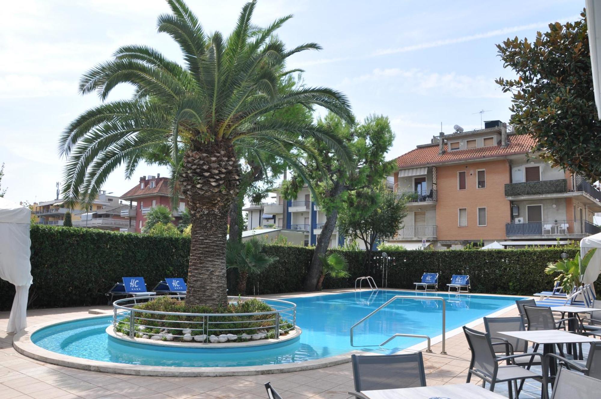 סן בנדטו דל טרנטו Hotel Haus Charlotte מראה חיצוני תמונה